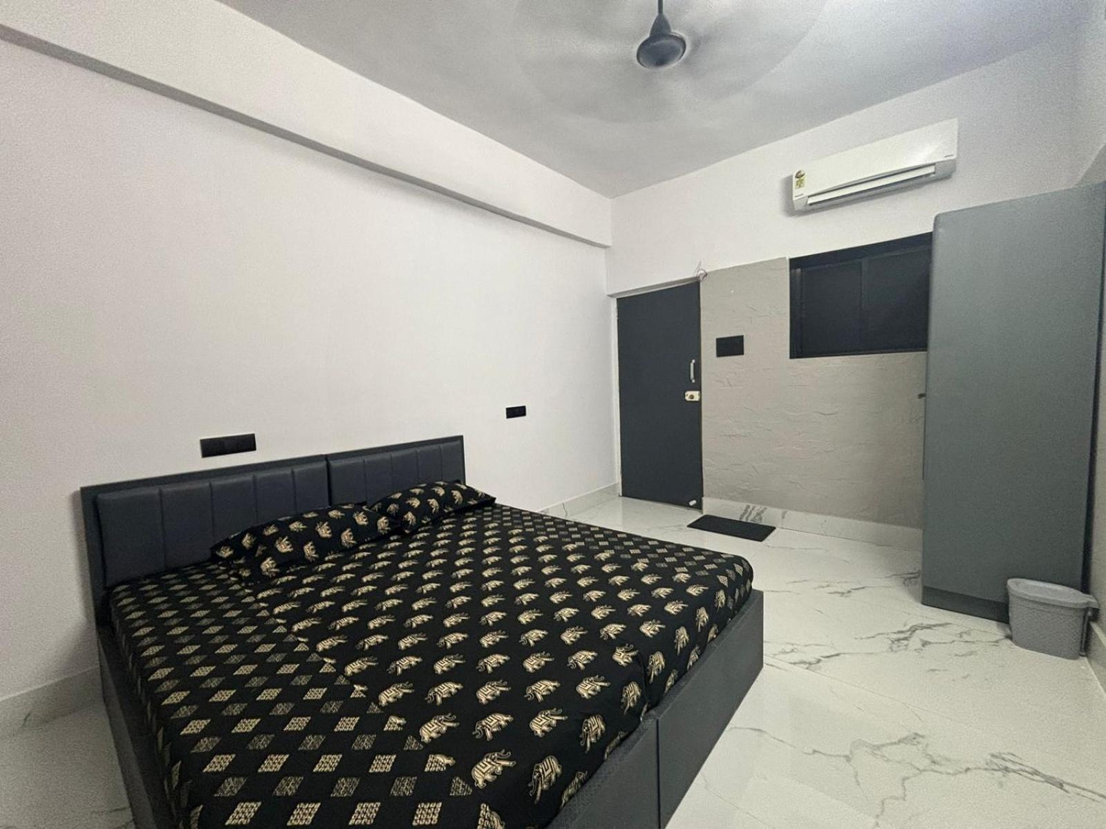 Apartament #1 Family Spacious Private In Heart Of Bombaj