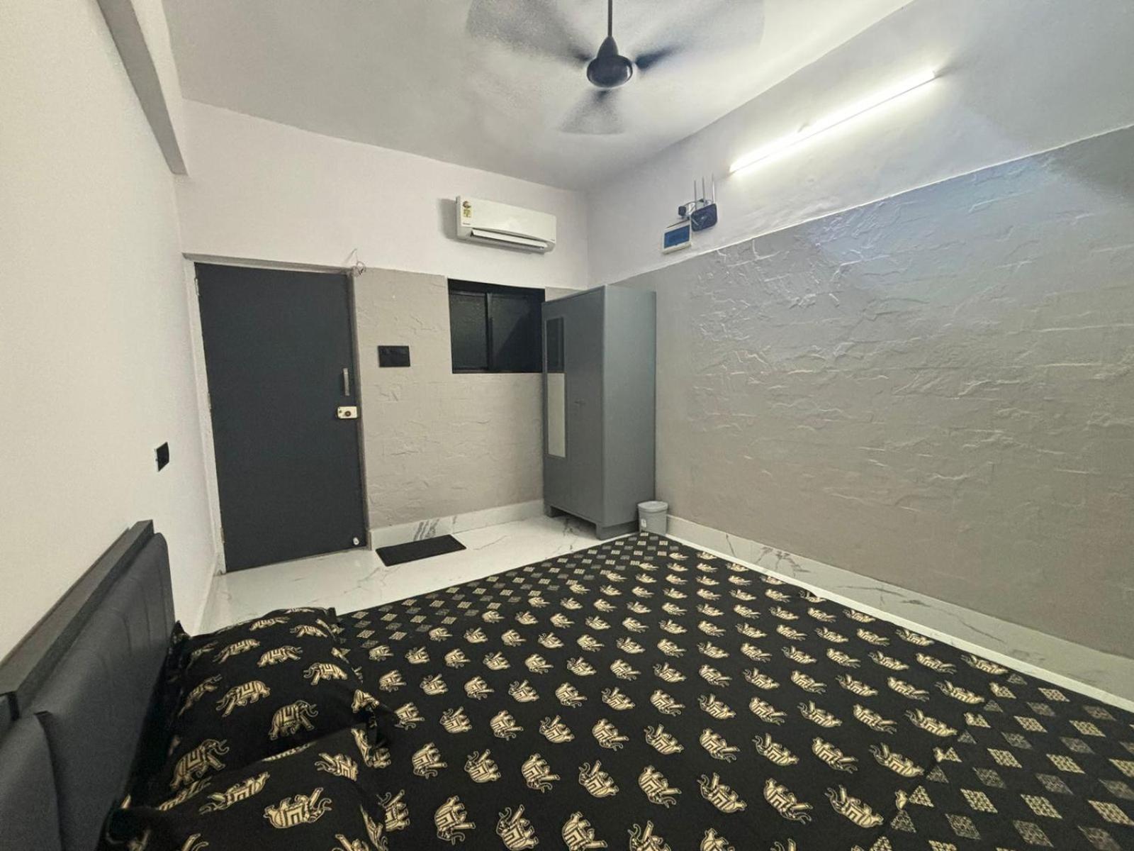 #1 Family Spacious Private In Heart Of Apartament Bombaj